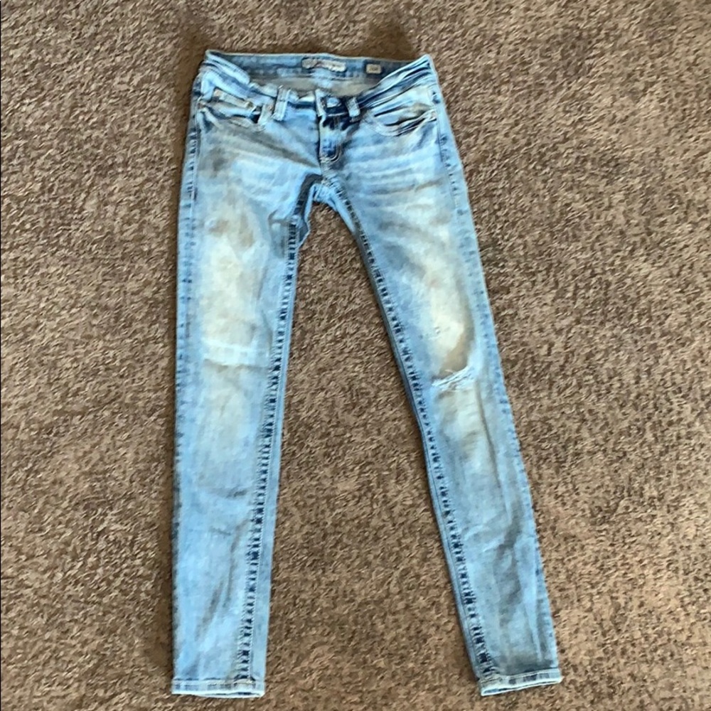 BKE Starlite distressed light wash jeans